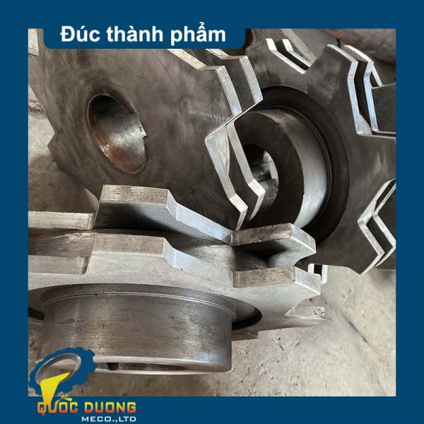 đúc bánh răng xích xe tải 1